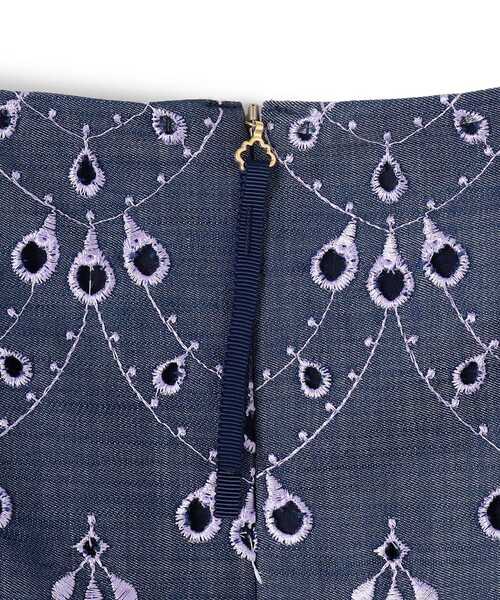 TOCCA（トッカ）の「PEACOCK TAIL LACE ドレス（ワンピース・レディース・ライラック系7/ネイビー系7・0/2/4/6）」の17枚目の写真