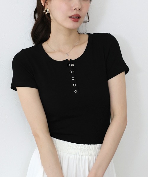 BLUEEAST（ブルーイースト）の「ヘンリーネック半袖Tシャツ（Tシャツ/カットソー・レディース・ブルー/ブラック/ホワイト/ピンク/イエロー/チャコールグレー/オリーブ/ブラウン/ボルドー・MEDIUM）」の3枚目の写真