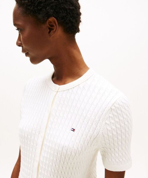 TOMMY HILFIGER（トミーヒルフィガー）の「コットンケーブルファインゲージショートスリーブクルーネックカーディガン（ニット/セーター・レディース・ホワイト/ブラウン・SMALL/X-SMALL/XX-SMALL/MEDIUM）」の3枚目の写真