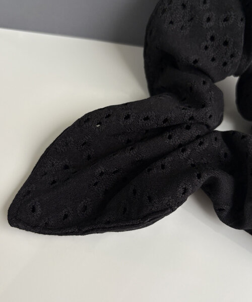 GOLDY(ゴールディ)の「〈GOLDY/ゴールディ〉アイレットレースシュシュ(その他ヘアアクセサリー・レディース・ホワイト/ブラック・FREE)」の10枚目の写真