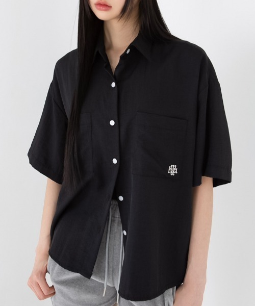 muahmuah(ムーアムーア)の「A'GEM/9 × .kom 『muah muah/ムーアムーア』LOOSE FIT TWO POCKET HALF SHIRT/ルーズフィット ツーポケットシャツ(シャツ/ブラウス・レディース・ホワイト/ピンク/ブラック・FREE)」の3枚目の写真