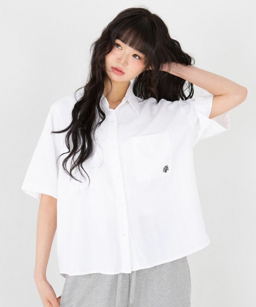 ブラウス シャツ A'GEM/9 × .kom 「muah muah/ムーアムーア」LOOSE FIT TWO POCKET HALF SHIRT/ル A'GEM/9 × .kom 『muah muah/ムーアムーア』LOOSE FIT TWO