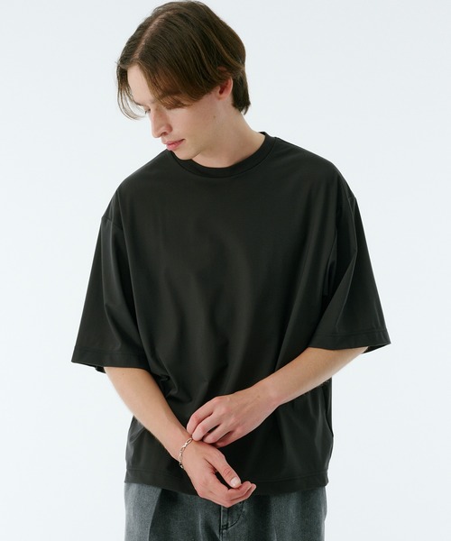 PUBLIC TOKYO（パブリックトウキョウ）の「Air tool lite リラックスTシャツ（Tシャツ/カットソー・メンズ・ダークブラウン/オリーブ/ブラック/ダークグレー・2/1）」の3枚目の写真