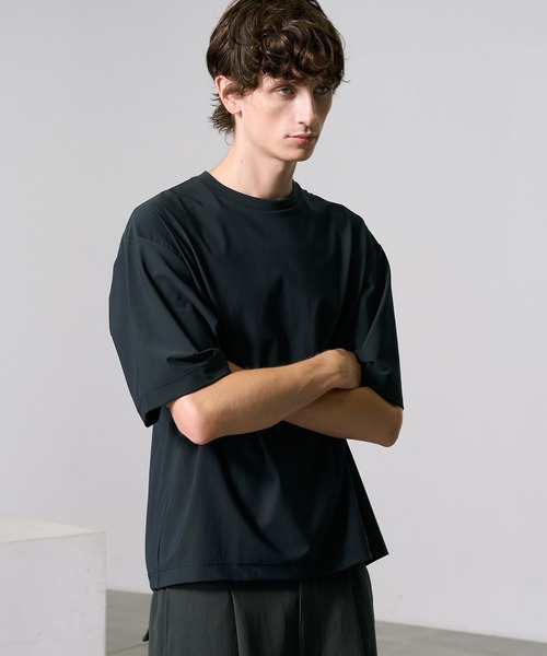 PUBLIC TOKYO（パブリックトウキョウ）の「Air tool lite リラックスTシャツ（Tシャツ/カットソー・メンズ・ダークブラウン/オリーブ/ブラック/ダークグレー・2/1）」の2枚目の写真