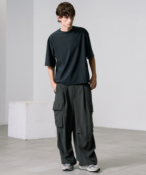 PUBLIC TOKYO（パブリックトウキョウ）の「Air tool lite リラックスTシャツ（Tシャツ/カットソー・メンズ・ダークブラウン/オリーブ/ブラック/ダークグレー・2/1）」の18枚目の写真