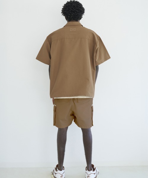 STYLISE（スタイライズ）の「【MLVINCE / メルヴィンス】NYLON S/S SHIRTS / ブラウン [NSS23BR]（シャツ/ブラウス・メンズ・ブラウン・M/L）」の3枚目の写真