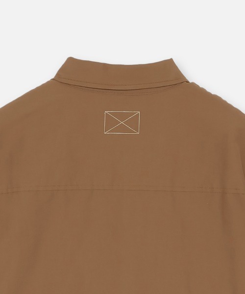 STYLISE（スタイライズ）の「【MLVINCE / メルヴィンス】NYLON S/S SHIRTS / ブラウン [NSS23BR]（シャツ/ブラウス・メンズ・ブラウン・M/L）」の9枚目の写真