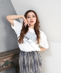 フロント刺繍プリントTシャツ