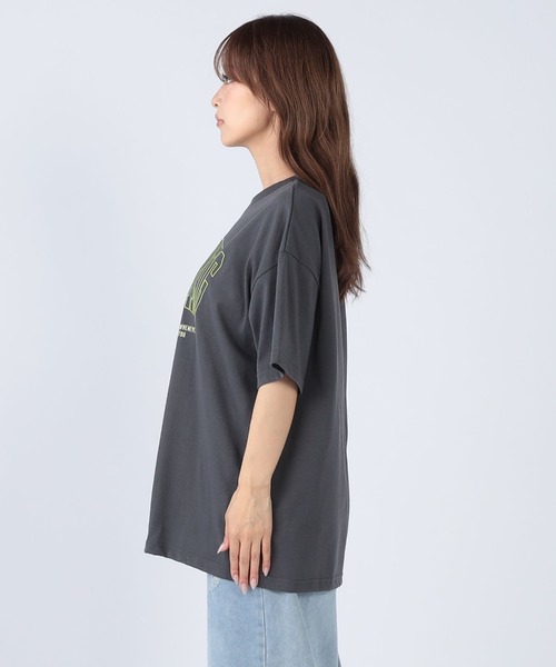 CECIL McBEE（セシルマクビー）の「フロント刺繍プリントTシャツ（Tシャツ/カットソー・レディース・チャコールグレー/オフホワイト/アイボリー・LARGE/MEDIUM）」の8枚目の写真