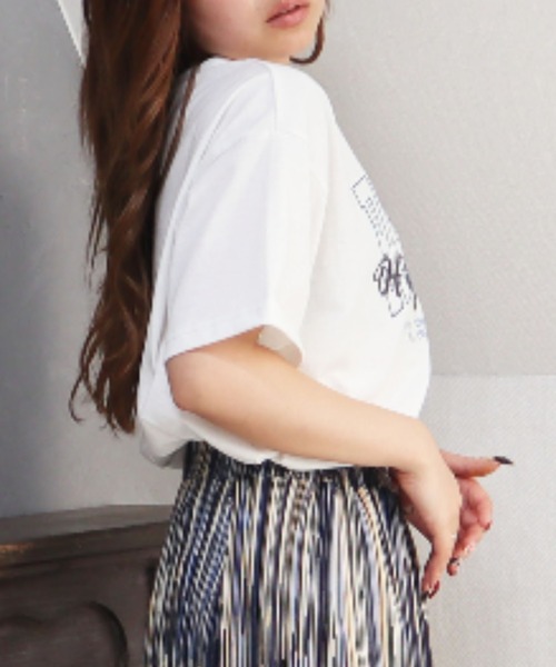 CECIL McBEE（セシルマクビー）の「フロント刺繍プリントTシャツ（Tシャツ/カットソー・レディース・チャコールグレー/オフホワイト/アイボリー・LARGE/MEDIUM）」の16枚目の写真