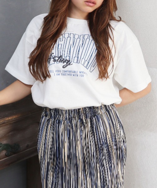 CECIL McBEE（セシルマクビー）の「フロント刺繍プリントTシャツ（Tシャツ/カットソー・レディース・チャコールグレー/オフホワイト/アイボリー・LARGE/MEDIUM）」の17枚目の写真