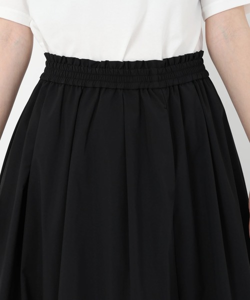 STRAWBERRY-FIELDS（ストロベリーフィールズ）の「ミルキータフタ_バルーンタフタスカート（スカート・レディース・キャメル/ブラック/レッド/オフホワイト・2）」の9枚目の写真