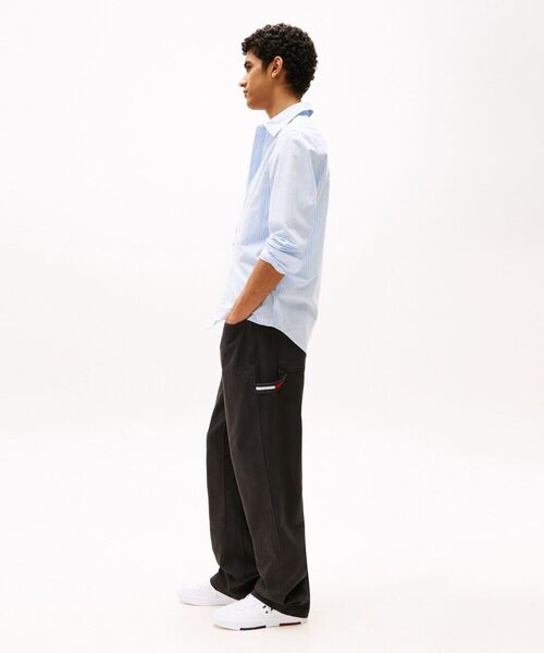 tommy jeans(トミー ジーンズ)の「カーペンターパンツ(チノパンツ・メンズ・ブラック/ブラウン・36inch/28inch/30inch/32inch/34inch)」の4枚目の写真