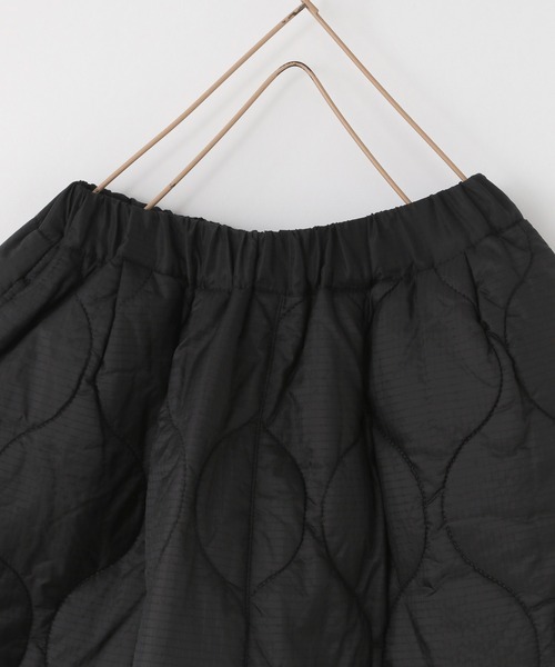 LOWRYS FARM（ローリーズファーム）の「キルティングスカート　 497258（スカート・キッズ・アイボリー/カーキ/ブラック・110cm/120cm/130cm/140cm/150cm）」の5枚目の写真