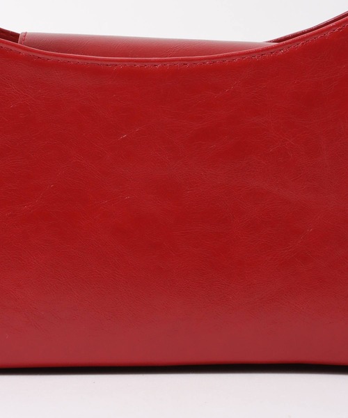 Three Four Time（ｽﾘｰﾌｫｰﾀｲﾑ）の「【Casselini】肩リボンエナメルバッグ（ショルダーバッグ・レディース・ブラック/シルバー/レッド・FREE）」の17枚目の写真