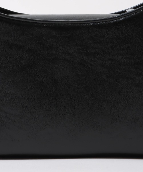 Three Four Time（ｽﾘｰﾌｫｰﾀｲﾑ）の「【Casselini】肩リボンエナメルバッグ（ショルダーバッグ・レディース・ブラック/シルバー/レッド・FREE）」の15枚目の写真