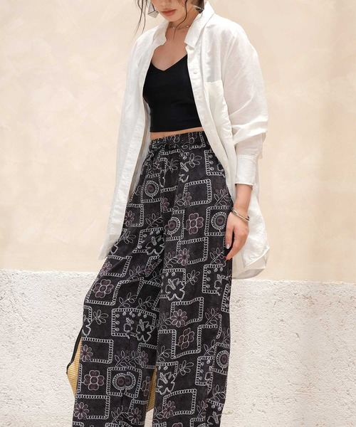 OSYAREVO（オシャレボ）の「カバーアップ リゾート ワイドパンツ 体型カバー レディース（ラッシュガード・レディース・ネイビー/ブラック/ブラック系その他・MEDIUM）」の5枚目の写真