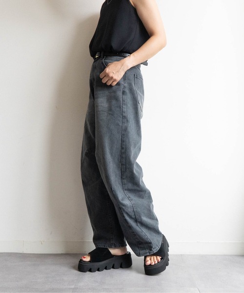 Fabby fabby（ファビィーファビィー）の「バルキーソールワンベルトサンダル（サンダル・レディース・ブラウン/ブラック/ブラウン系その他/ブラック系その他・MEDIUM/LARGE/SMALL）」の20枚目の写真