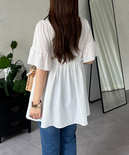 prose verse(プロズヴェール)の「パールボタンフレアスリーブギャザーペプラムブラウス(シャツ/ブラウス・レディース・ブラック/オフホワイト・LARGE/MEDIUM)」の10枚目の写真