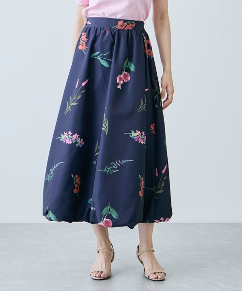Jayro（ジャイロ）の「とばし花プリントフレアースカート（スカート・レディース・ネイビー/オフホワイト/ブラック・M）」の3枚目の写真