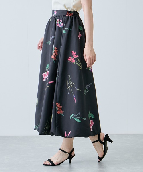 Jayro（ジャイロ）の「とばし花プリントフレアースカート（スカート・レディース・ネイビー/オフホワイト/ブラック・M）」の11枚目の写真