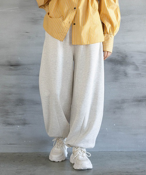 niko and...(ニコアンド)の「スウェットバレルパンツ(スウェットパンツ・レディース・ライトグレー/グレー/ブラック・FREE)」の8枚目の写真