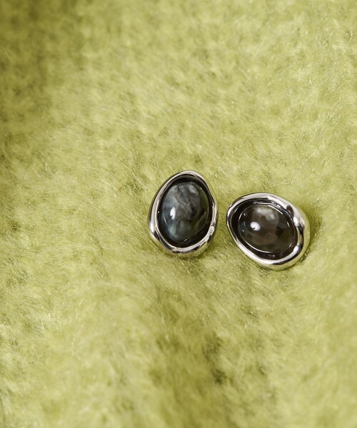 FREAK'S STORE（フリークスストア）の「限定展開　ニュアンス クリア ストーン ピアス（ピアス（両耳用）・レディース・シルバー/ゴールド・ONE SIZE）」の4枚目の写真