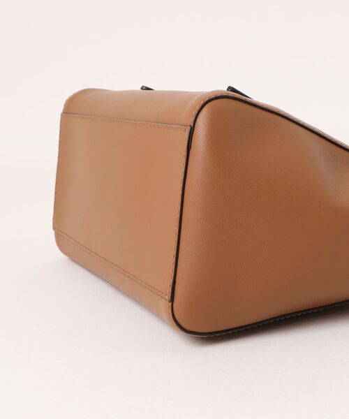 LORISTELLA（ロリステッラ）の「【LORISTELLA】スモールサイズレザーハンドバッグ(Q56466)（ハンドバッグ・レディース・ブラック/ブラウン・ALL）」の4枚目の写真