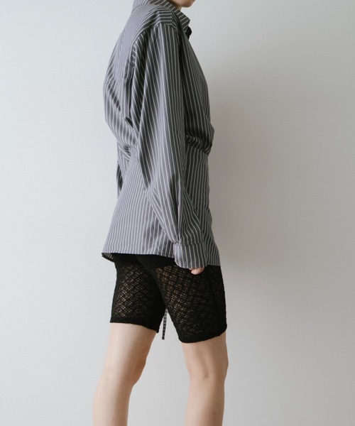 DRWCYS（ドロシーズ）の「マルチウェイレイヤードシャツ（シャツ/ブラウス・レディース・ベージュ/ネイビー・FREE）」の13枚目の写真