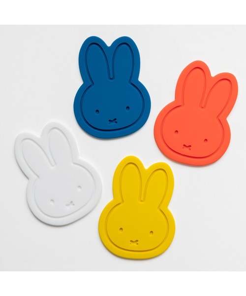 Dick Bruna(fBbNu[i)̃~btB[ R[X^[ 4Zbg(`}bg/e[uEFA)