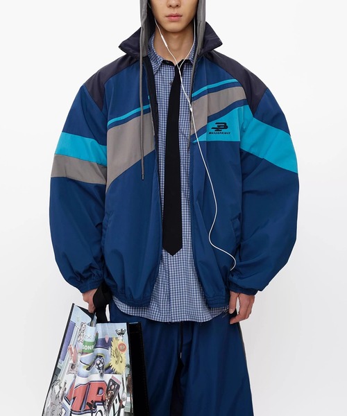 MASONPRINCE(メイソンプリンス)の「オーバーサイズ フード付き ブロックカラー トラックJKT JK4055【MASONPRINCE】【2025AW】(ナイロンジャケット・メンズ・マルチ・L/M/S)」の5枚目の写真