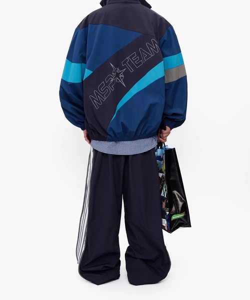 MASONPRINCE(メイソンプリンス)の「オーバーサイズ フード付き ブロックカラー トラックJKT JK4055【MASONPRINCE】【2025AW】(ナイロンジャケット・メンズ・マルチ・L/M/S)」の8枚目の写真