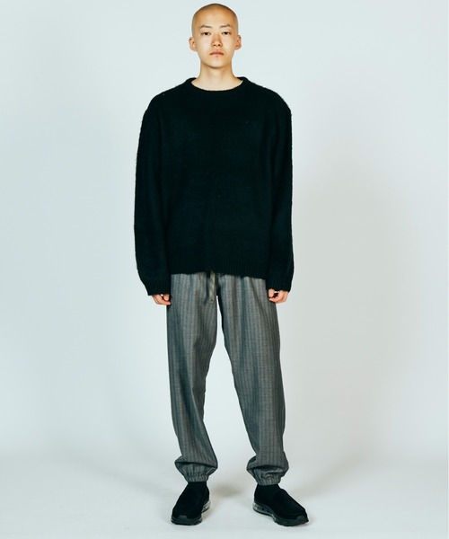 TOWNCRAFT(タウンクラフト)の「TOWNCRAFT / タウンクラフト DAMAGED SOLID SHAGGY CREW SWEATER ダメージ加工(ニット/セーター・メンズ・ブラック×ブラック/ブラック/マスタード/グリーン・MEDIUM/LARGE)」の7枚目の写真