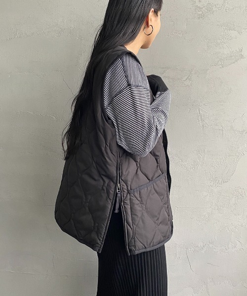 TAION（タイオン）の「【WEB限定】[TAION/タイオン] MILITARY Vネック キルティングダウンベスト（ダウンベスト・レディース・オリーブ/ブラック/モカ・M/XL/L）」の15枚目の写真