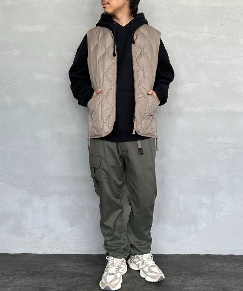 TAION（タイオン）の「【WEB限定】[TAION/タイオン] MILITARY Vネック キルティングダウンベスト（ダウンベスト・レディース・オリーブ/ブラック/モカ・M/XL/L）」の8枚目の写真