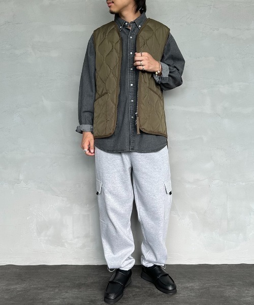 TAION（タイオン）の「【WEB限定】[TAION/タイオン] MILITARY Vネック キルティングダウンベスト（ダウンベスト・レディース・オリーブ/ブラック/モカ・M/XL/L）」の10枚目の写真