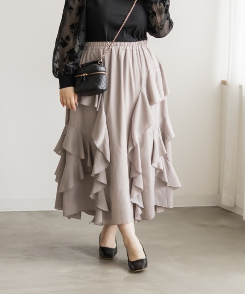 CLETTE(クレット)の「CLETTEオリジナルラッフルロングスカート(スカート・レディース・グレイッシュベージュ/ブラック/オフホワイト・LL/4L/3L)」の3枚目の写真