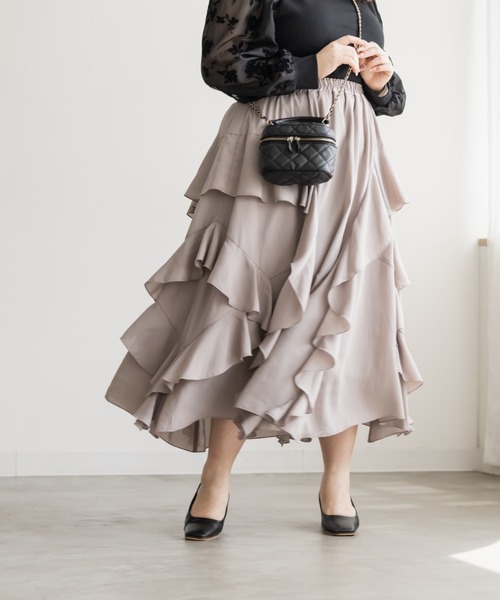 CLETTE(クレット)の「CLETTEオリジナルラッフルロングスカート(スカート・レディース・グレイッシュベージュ/ブラック/オフホワイト・LL/4L/3L)」の15枚目の写真
