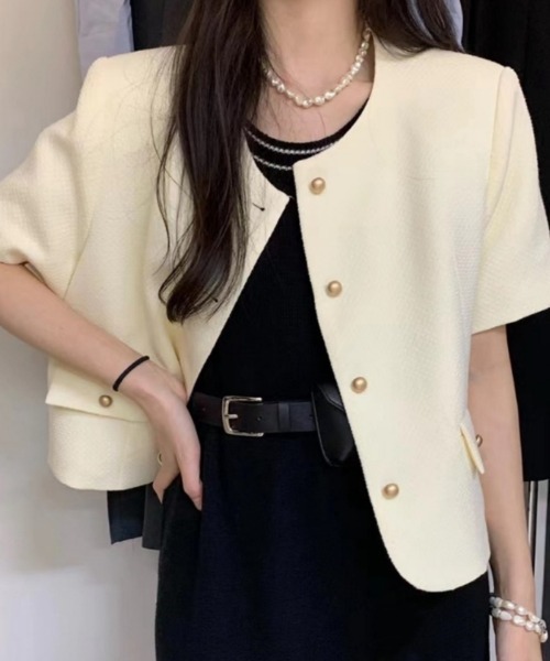 おしゃれスタ(オシャレスタ)の「クラシカル半袖ショートジャケット(その他アウター・レディース・ブラック/ホワイト・M/XL/L/S)」の1枚目の写真