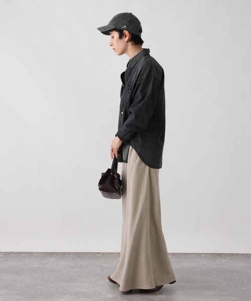 studio CLIP(スタディオクリップ)の「《ウタオ》フィブリルIラインスカート(スカート・レディース・シルバーグレー/ダークブラウン・MEDIUM/LARGE)」の16枚目の写真