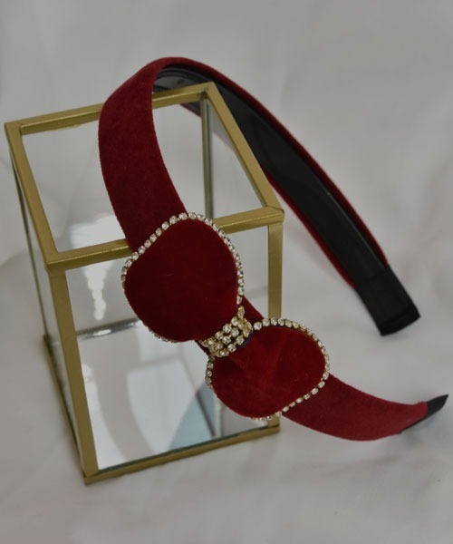 VIBGYOR Women（ヴィブジョー　ウィメン）の「【resonance】ベロア リボン×ストーン  クラシカルデザイン カチューシャ（カチューシャ・レディース・ワインレッド/ブラック・FREE）」の2枚目の写真