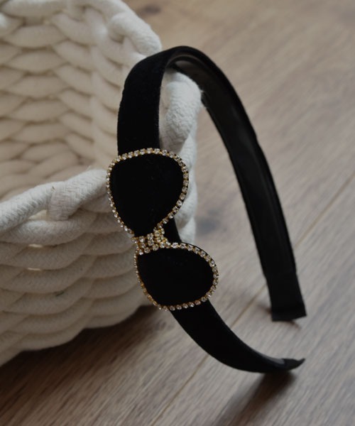 VIBGYOR Women（ヴィブジョー　ウィメン）の「【resonance】ベロア リボン×ストーン  クラシカルデザイン カチューシャ（カチューシャ・レディース・ワインレッド/ブラック・FREE）」の4枚目の写真