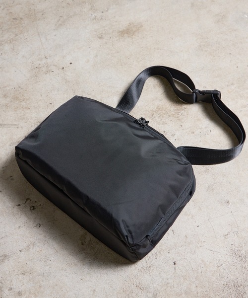 Magine（マージン）の「NoiR ノアール Individually shoulder/インディヴィジュアリィ ショルダーバッグ（ショルダーバッグ・メンズ・ブラック系その他/ブラック・FREE）」の18枚目の写真
