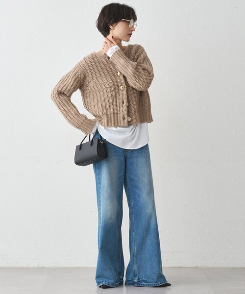 LOUNGEDRESS（ラウンジドレス）の「ゴールドボタンニットカーデ（ニット/セーター・レディース・ベージュ/ネイビー・FREE）」の8枚目の写真