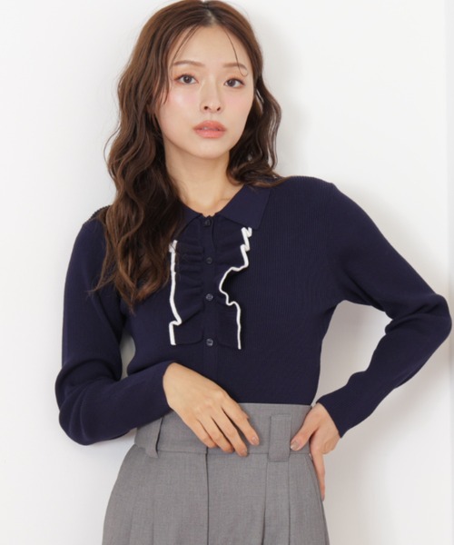 JILL by JILL STUART（ジルバイジルスチュアート）の「◇フロントフリルニット（ニット/セーター・レディース・ホワイト/ネイビー/ブラック・FREE）」の3枚目の写真