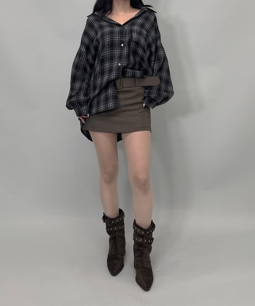 FOLLOWIN(フォロウィン)の「ユニセックスY2Kスタイルビッグシルエットチェックシャツ(シャツ/ブラウス・レディース・ブラック/ブラウン・FREE)」の3枚目の写真