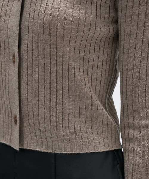 cloenc（クロエンス）の「【手洗い可】シルクカシミヤ混ポロニットカーディガン（カーディガン/ボレロ・レディース・ブラック系8/グレー系4/ホワイト系9/ブラウン系8・02）」の15枚目の写真