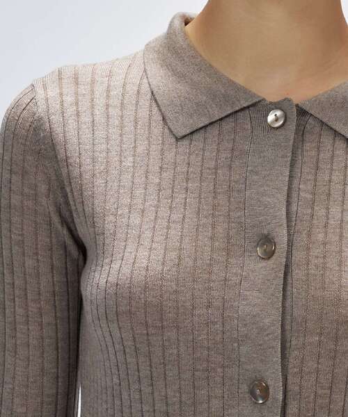 cloenc（クロエンス）の「【手洗い可】シルクカシミヤ混ポロニットカーディガン（カーディガン/ボレロ・レディース・ブラック系8/グレー系4/ホワイト系9/ブラウン系8・02）」の16枚目の写真