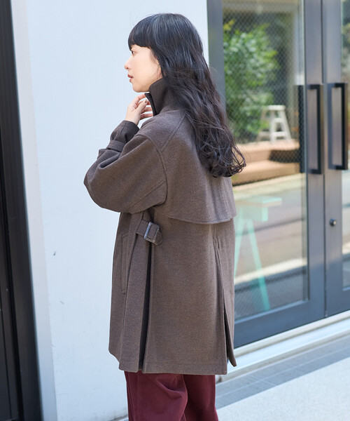 FREAK'S STORE(フリークスストア)の「ウーリー ハイネック テントラインミドルコート(ステンカラーコート・レディース・ブラック/ブラウン/キャメル/ネイビー・フリ-)」の11枚目の写真