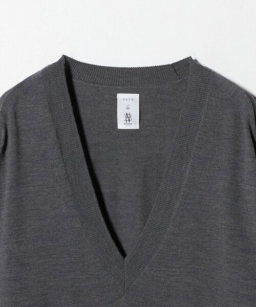BATONER（バトナー）の「【別注】＜BATONER × seya.× 6＞ハイゲージ Vネック ニット（ニット/セーター・レディース・ダークブラウン/ネイビー/ダークグレー・FREE）」の10枚目の写真
